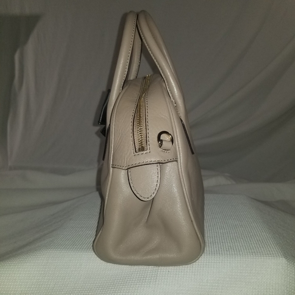 Kate Spade Purse - Picture 5 of 8